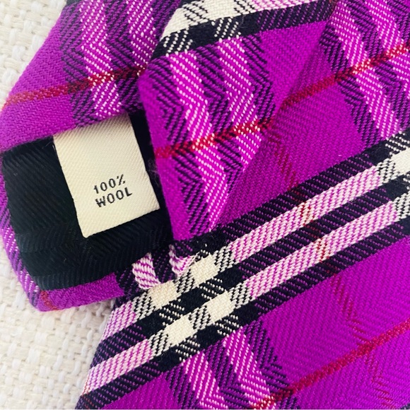 Burberry Check Tie - Picture 3 of 4